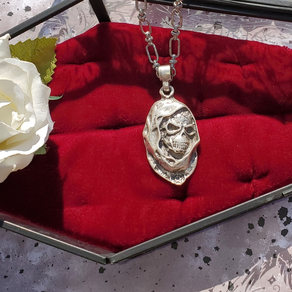 🔥"The Lord of Darkness" Pendant🔥